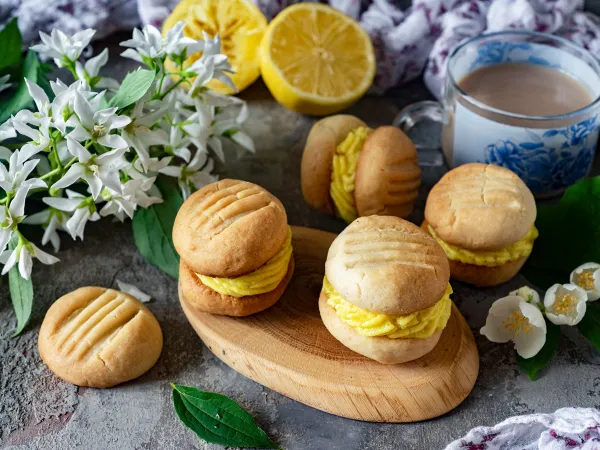 Фото готового блюда: Печенье с лимонным кремом