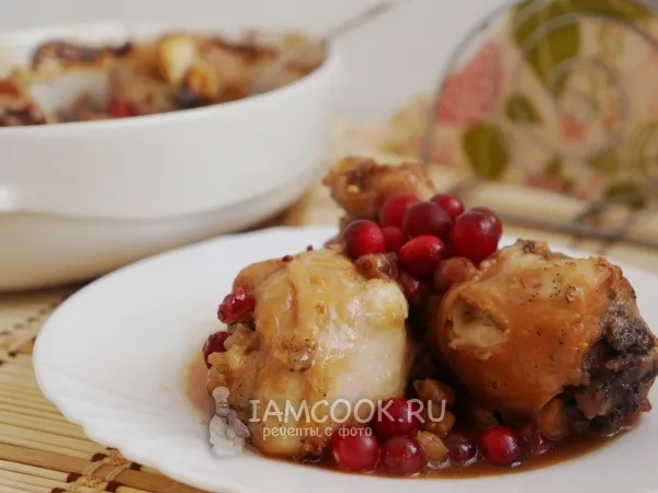 Фото блюда: Куриные голени в клюквенно-медовом соусе