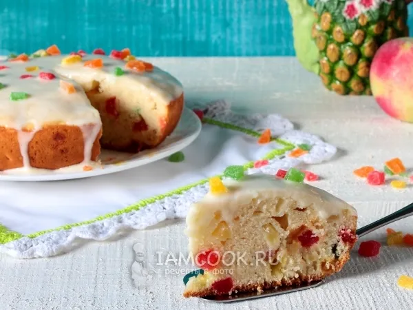 Фото готового блюда: Пирог с яблоком и цукатами в мультиварке