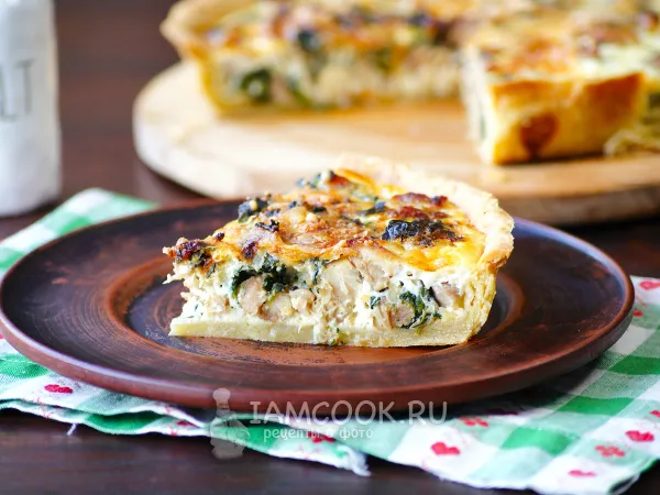 Фото готового блюда: Киш с курицей и шпинатом