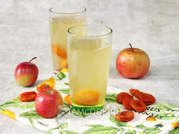 Фото блюда: Компот с курагой и яблоками