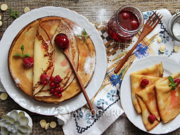 Фото готового блюда: Шоколадные блины с белым шоколадом