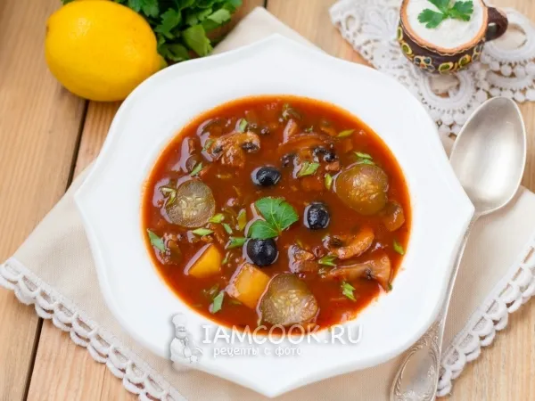 Фото готового блюда: Вегетарианская грибная солянка