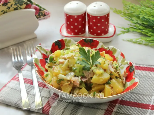 Фото блюда: Салат с копченой курицей и сельдереем