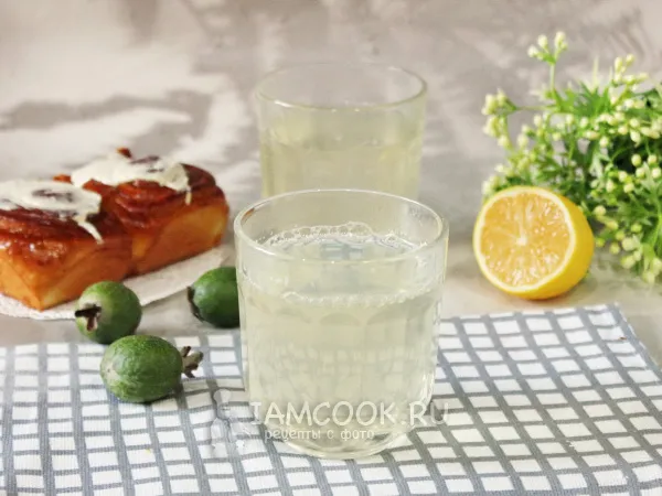 Фото блюда: Компот из фейхоа с лимоном