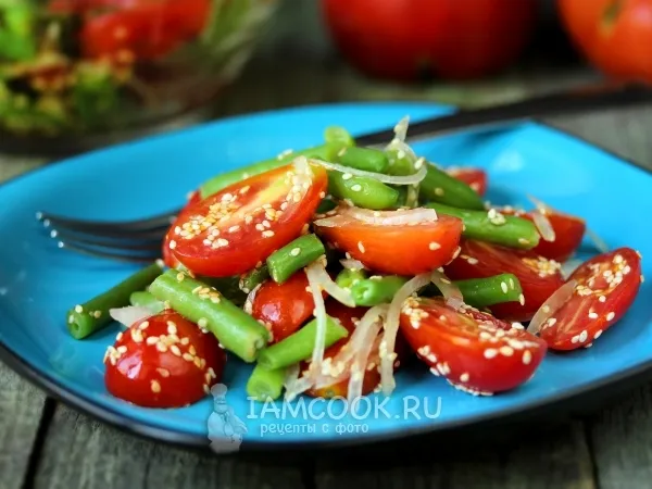 Фото готового блюда: Салат со стручковой фасолью и помидорами