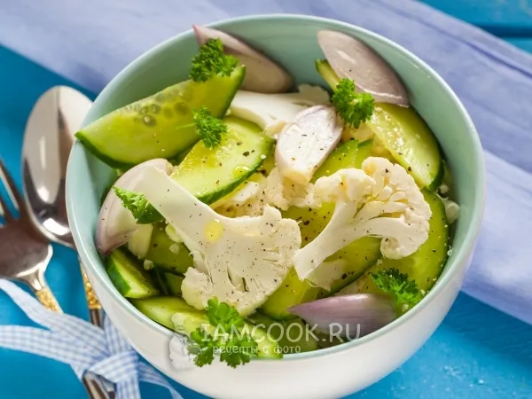 Фото блюда: Салат из цветной капусты с огурцом