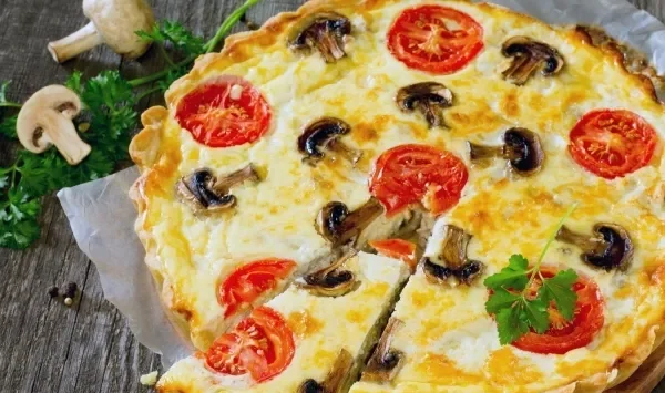 Фото блюда: Лоранский пирог с курицей и грибами