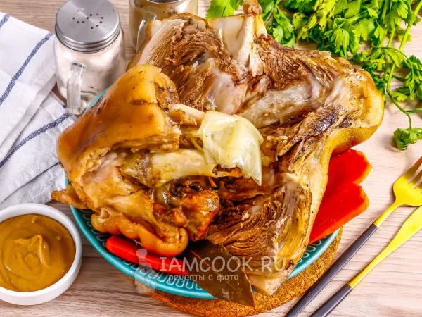 Фото готового блюда: Рулька в пиве в мультиварке