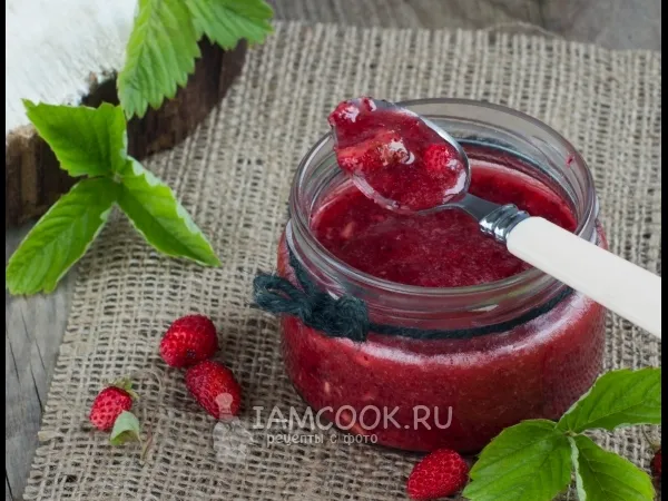 Фото готового блюда: Земляника, перетертая с сахаром на зиму