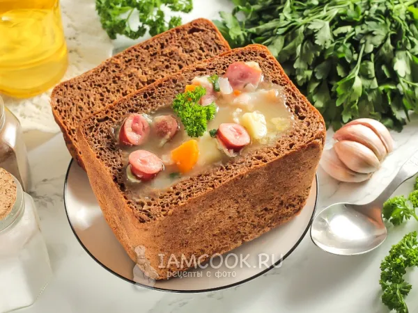 Фото готового блюда: Гороховый суп в хлебе