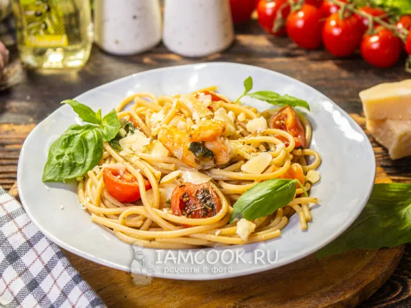 Фото блюда: Паста с креветками, шпинатом и черри