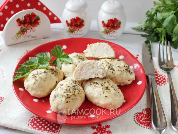 Фото готового блюда: Куриные биточки на пару в мультиварке