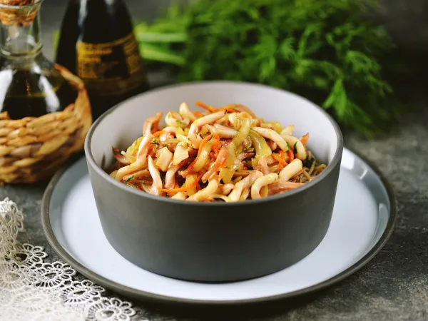 Фото блюда: Рисовая лапша с кальмарами