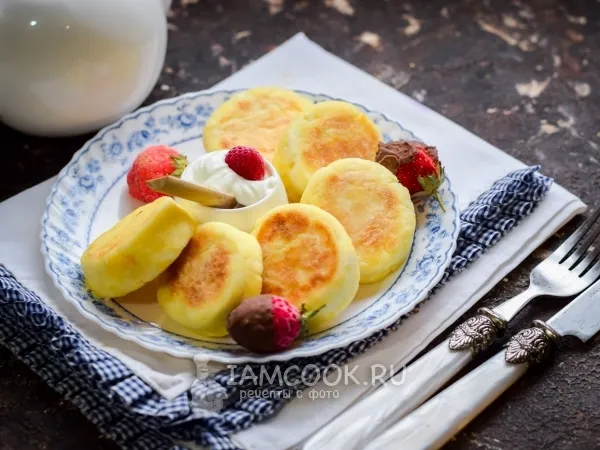 Фото готового блюда: Сырники с рисовой мукой и манкой