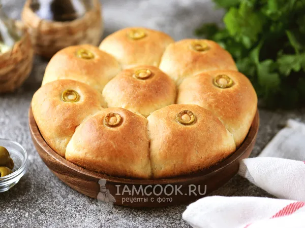 Фото блюда: Фокачча-шарики с зелеными оливками и сыром