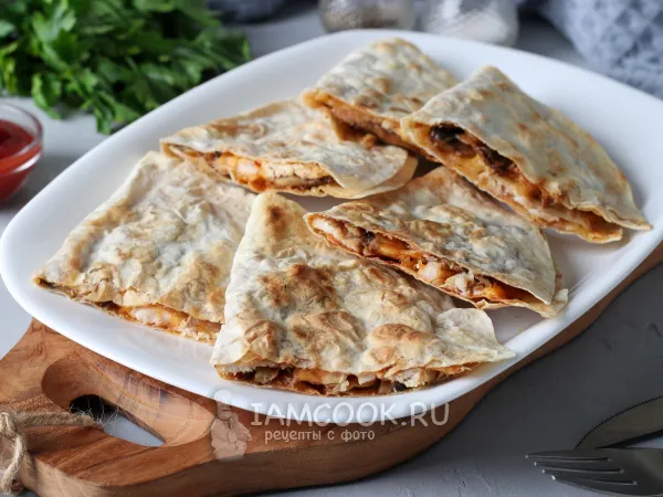 Фото блюда: Кесадилья с курицей и грибами