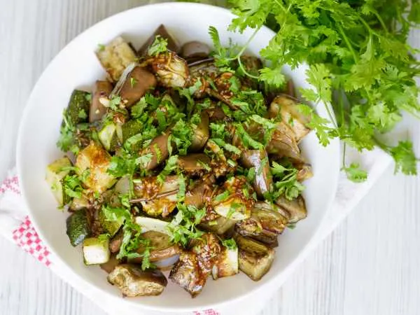 Фото готового блюда: Теплый салат из запеченных овощей