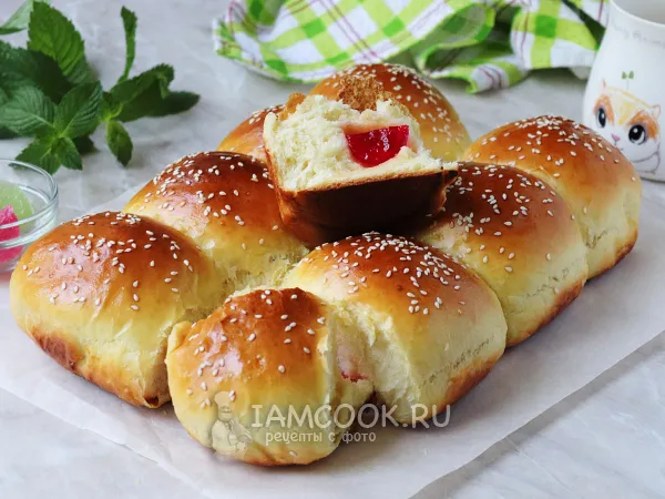 Фото блюда: Булочки с мармеладом (из дрожжевого теста)