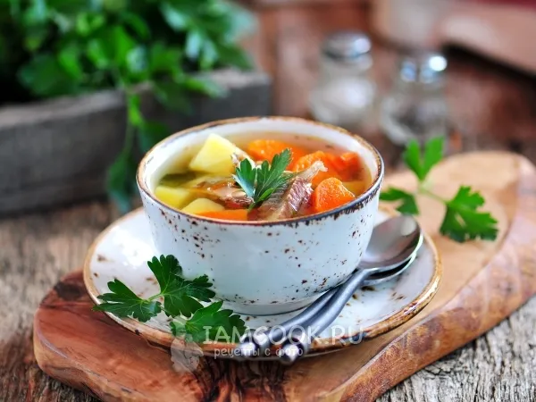 Фото блюда: Уха из консервированной сайры
