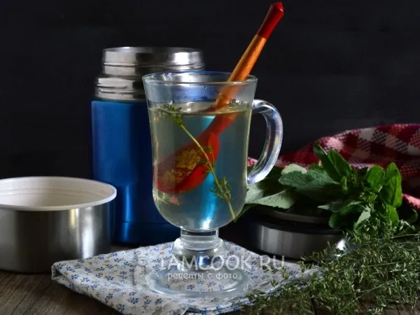 Фото готового блюда: Травяной чай в термосе