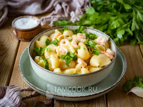 Фото блюда: Паста с креветками в сливочном соусе с сыром