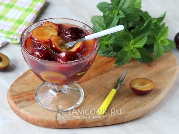 Фото готового блюда: Карамелизированные сливы на сковороде