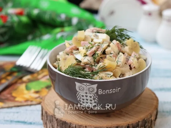 Фото блюда: Салат с курицей, грибами и ветчиной