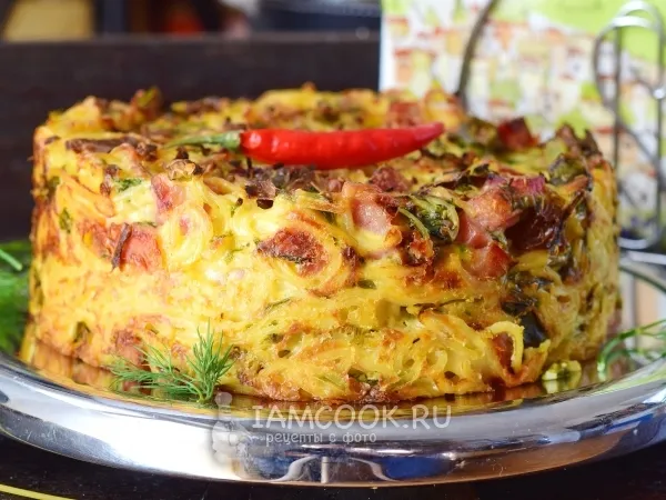 Фото блюда: Пирог из спагетти со шпинатом и ветчиной