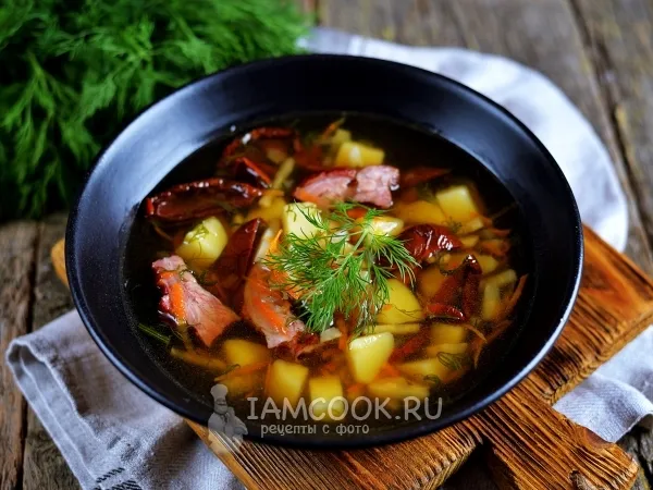 Фото готового блюда: Суп с вялеными томатами