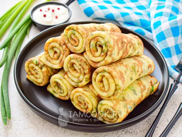 Фото блюда: Блины на кефире с зеленым луком