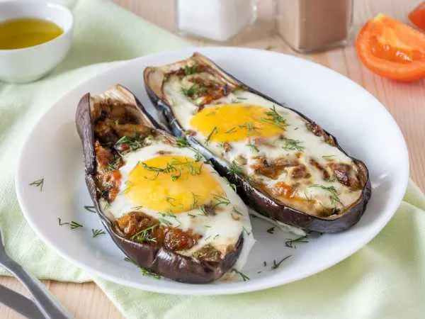 Фото блюда: Баклажаны с сыром и яйцом в духовке