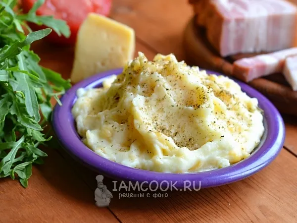 Фото готового блюда: Картофельное пюре со сливками и сыром