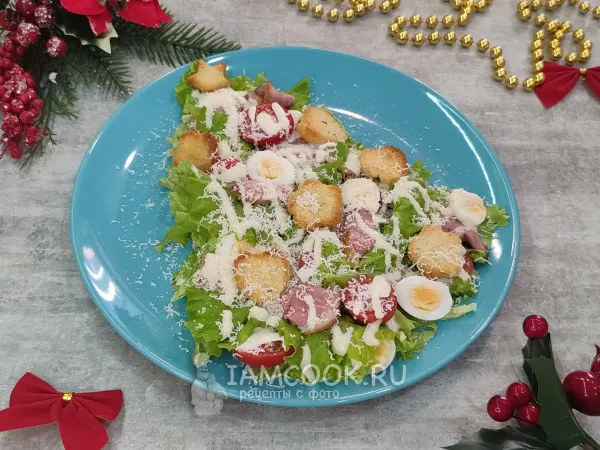 Фото блюда: Салат Цезарь с утиной грудкой