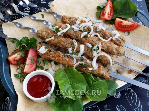 Фото блюда: Люля-кебаб из курицы на мангале