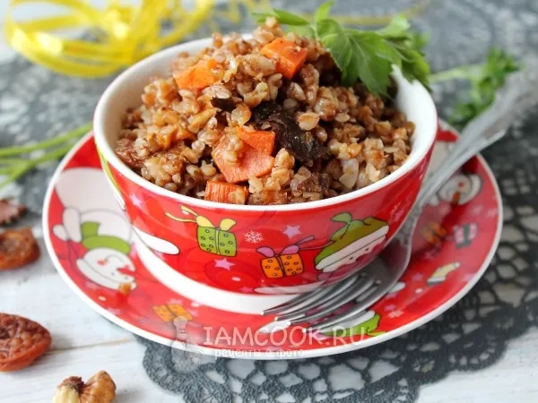 Фото блюда: Плов из гречки с грибами и орехами