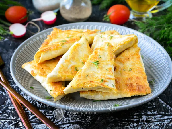 Фото готового блюда: Треугольники из лаваша с мясом