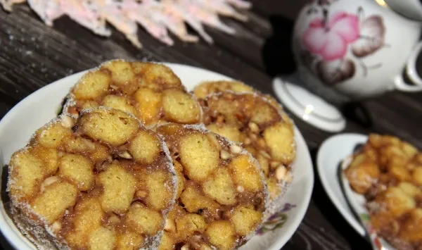 Фото блюда: Пирожное из кукурузных палочек (с орехами и сгущенкой)
