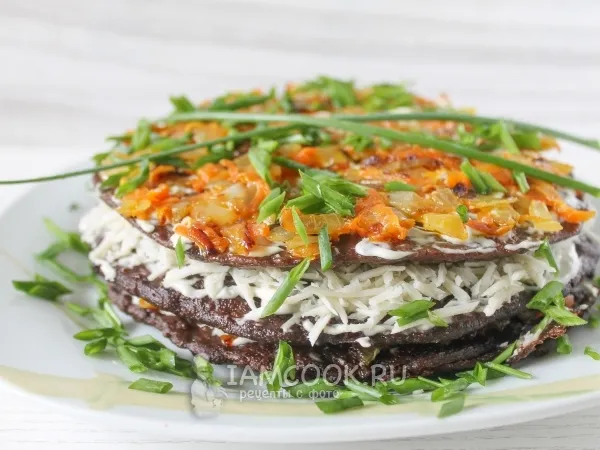 Фото готового блюда: Печеночный торт из свиной печени