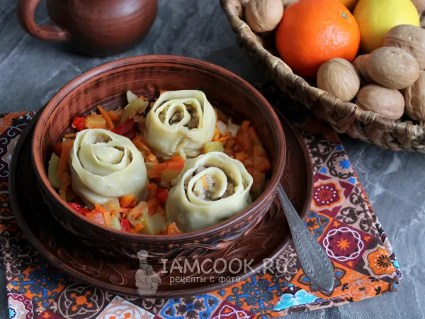 Фото блюда: Гуль-ханум с фаршем на сковороде