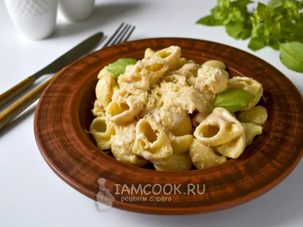 Фото блюда: Макароны с соусом бешамель и сыром