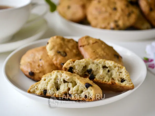 Фото готового блюда: Овсяное печенье с шоколадной крошкой