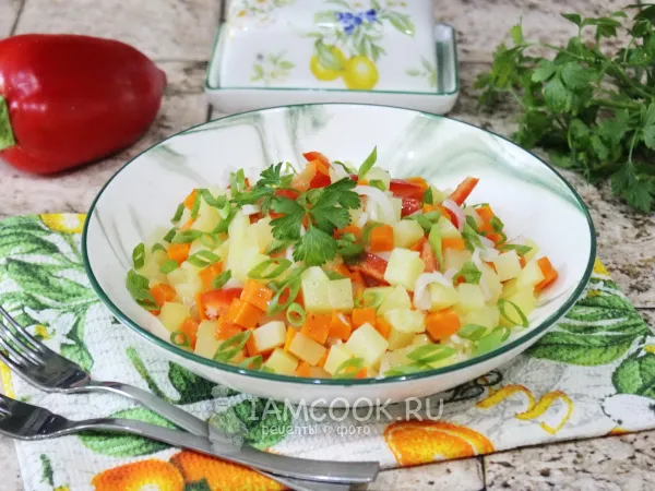 Фото блюда: Салат из вареной моркови и картофеля