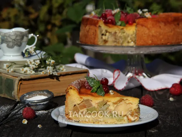 Фото блюда: Пирог с ревенем и яблоками
