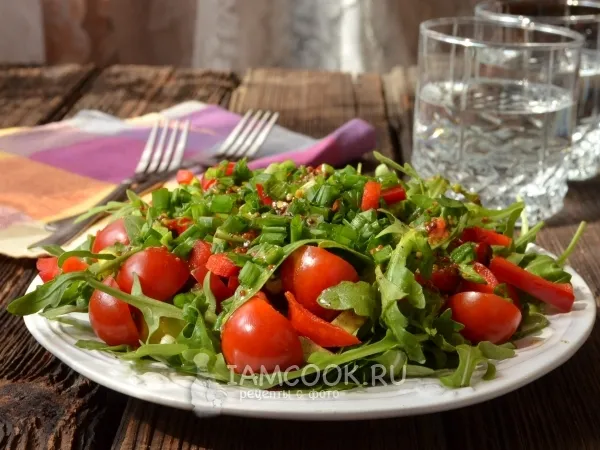 Фото готового блюда: Салат с авокадо и помидорами