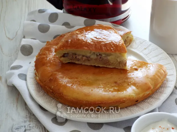 Фото блюда: Заливной пирог с тунцом и картофелем