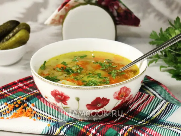 Фото блюда: Суп из чечевицы с солеными огурцами