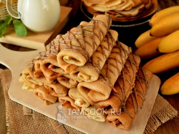 Фото блюда: Блинчики с начинкой из бананов, сгущенки и сливок