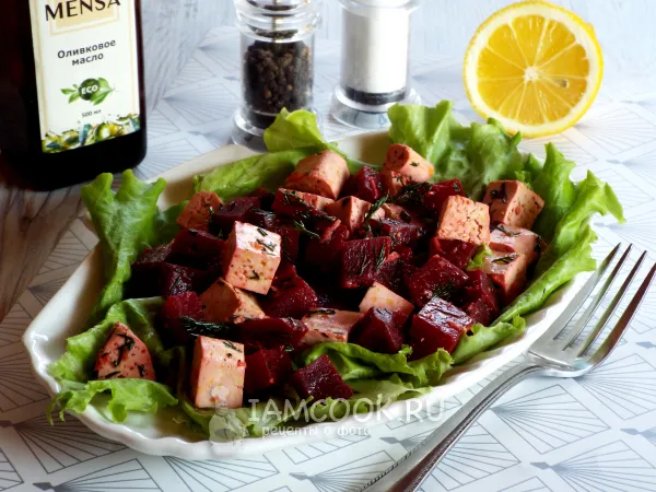 Фото готового блюда: Салат со свеклой и тофу