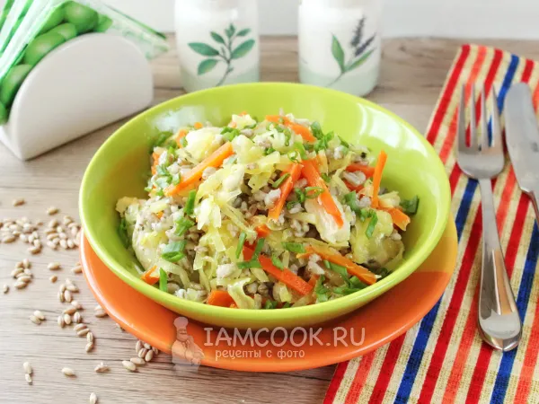 Фото блюда: Курица с капустой и перловкой